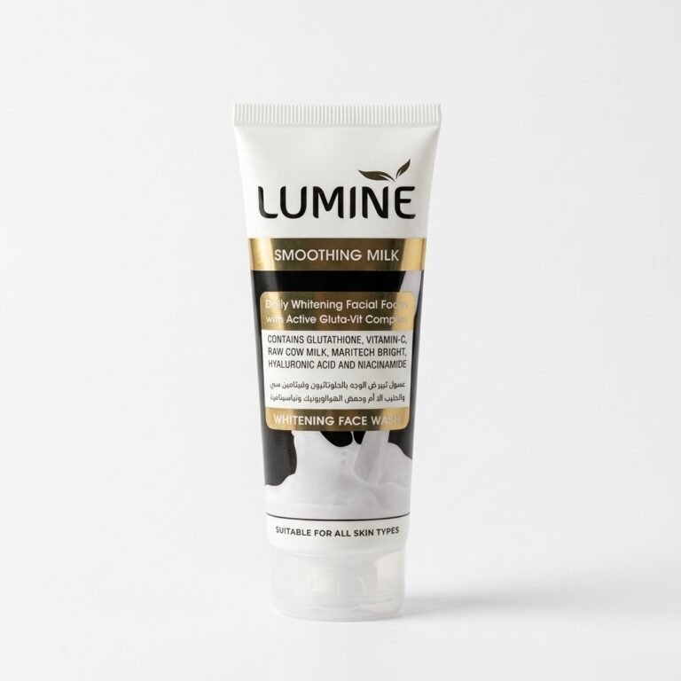 LUMINE Smoothing Milk Daily Whitening Facial Foam